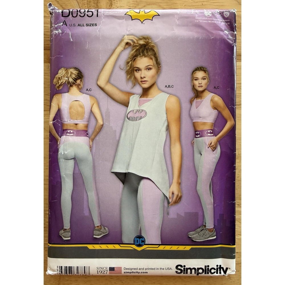 Simplicity Pattern DC Comic Batman D0951 knit top sports bra‎ leggings All Sizes